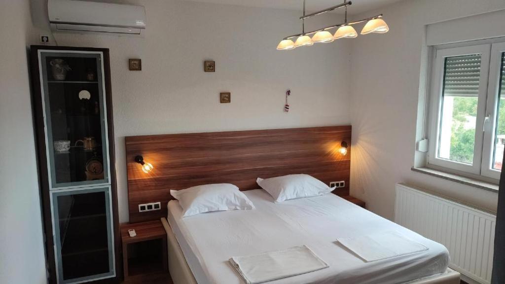 Blue Lake Luxury Rooms Grabovica Ngoại thất bức ảnh