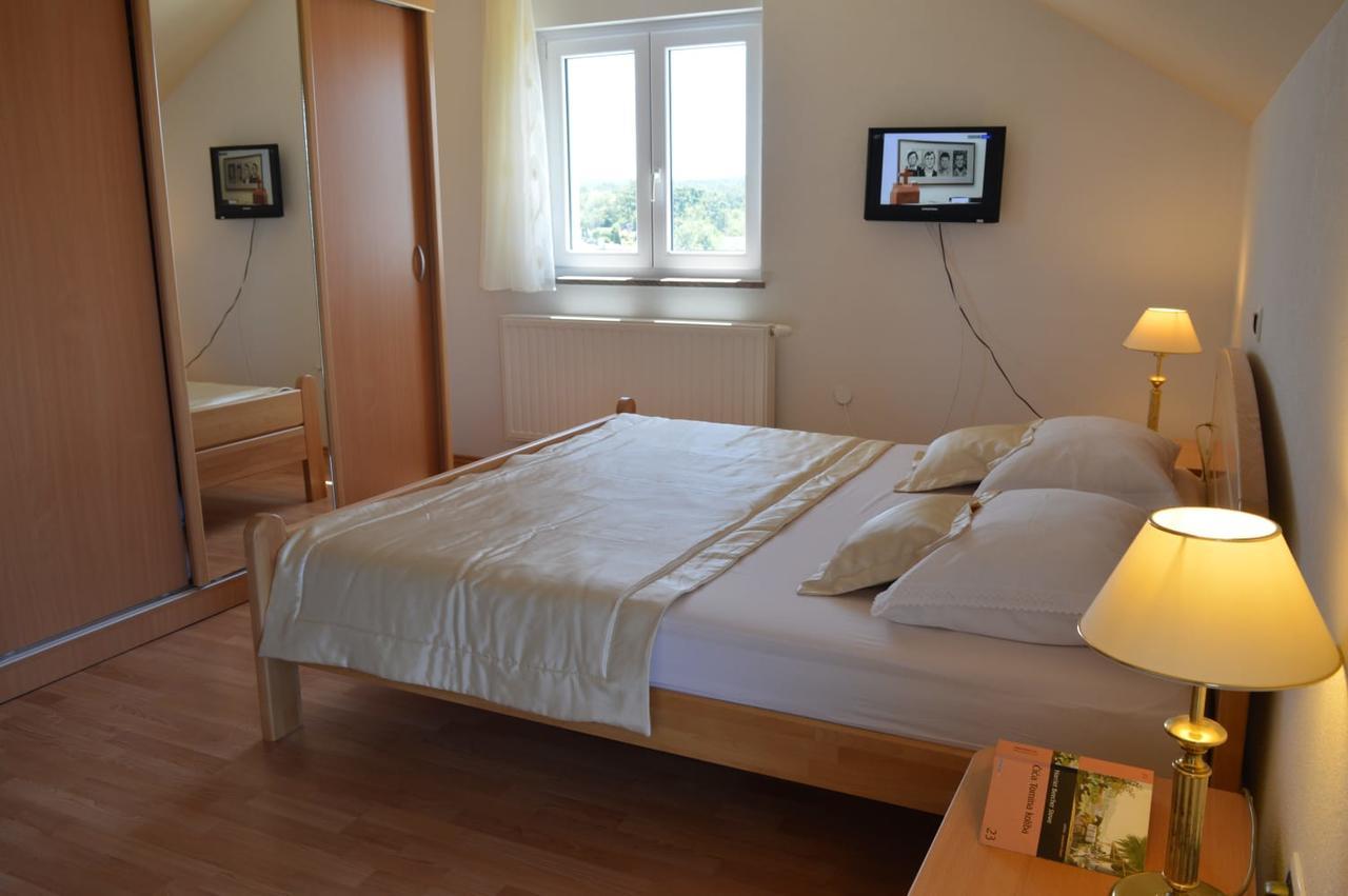 Blue Lake Luxury Rooms Grabovica Ngoại thất bức ảnh